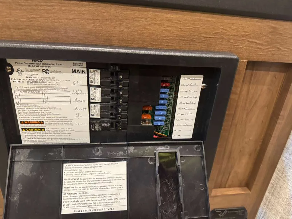 RV electrical repair